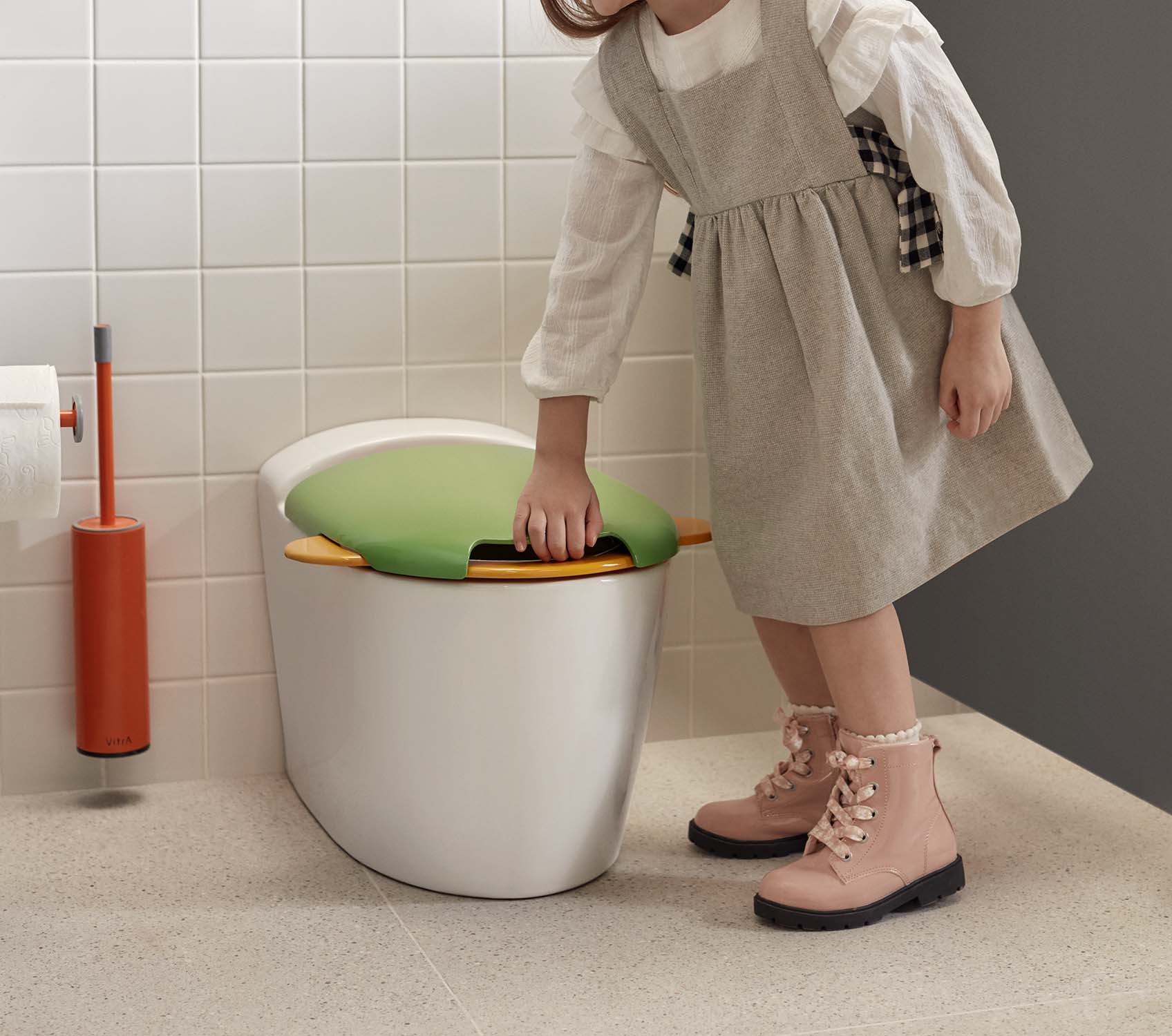 SENTO KIDS Inodoro con cisterna para niños By VitrA Bathrooms